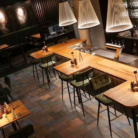 Отель Hiemann 3*