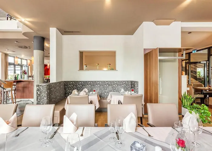 Отель Hiemann 3*